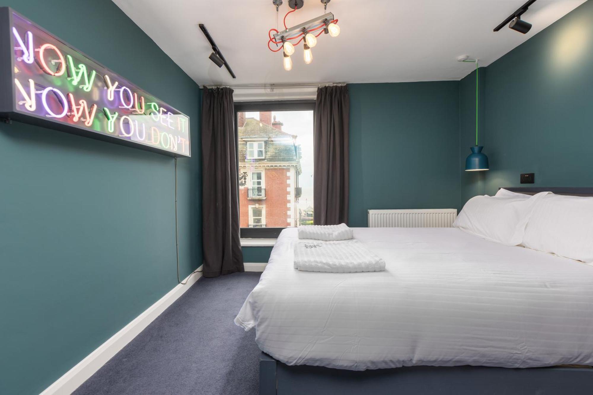 Art B&B Blackpool Bagian luar foto