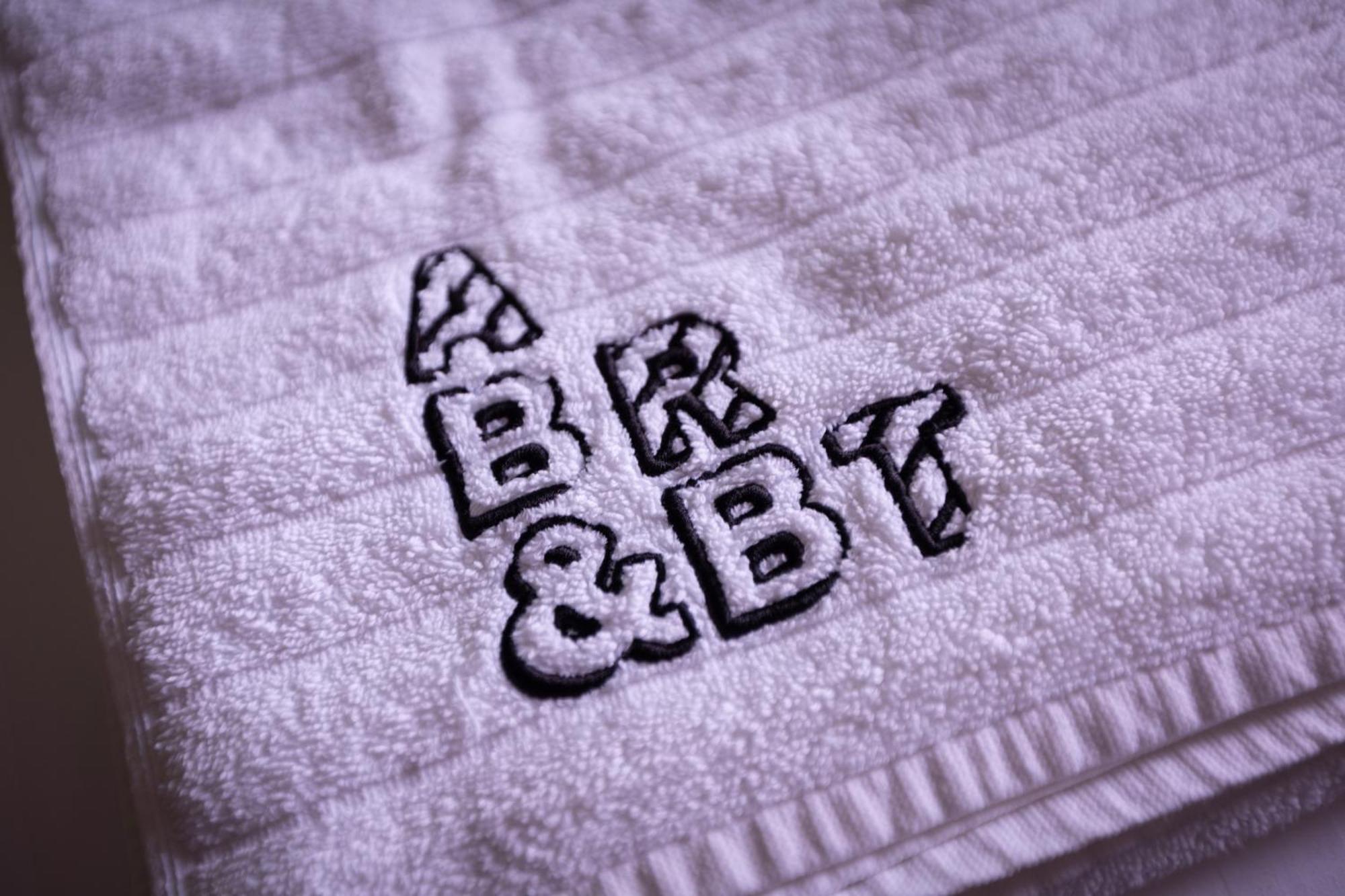 Art B&B Blackpool Bagian luar foto